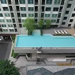 One Bedroom With Pool View At The Base Near Festival Pattaya