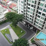 One Bedroom With Pool View At The Base Near Festival * Pattaya