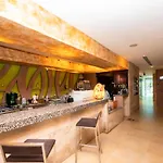 Centara Hotel 4*