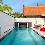 Villa *city~house* 芭堤雅豪华泳池别墅近步行街 *