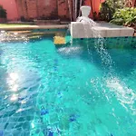 พระตำหนักวิลล่า 10 ห้องนอน พร้อมสระว่ายน้ำส่วนตัว Villa Pattaya