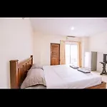 Apartment We *