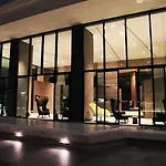 Sea View 2 Bed Room At Central Location Best Pool