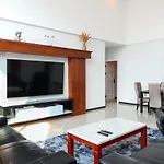 *city~house* 芭堤雅豪华泳池别墅近步行街 Villa Pattaya