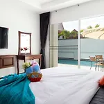 *city~house* 芭堤雅豪华泳池别墅近步行街 * Pattaya