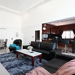 Villa *city~house* 芭堤雅豪华泳池别墅近步行街 Pattaya