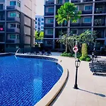 Arcadia Continental Hotel *