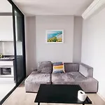 Infinity Pool One Bedroom Apartment *