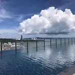 Amazing Centrally Located Condo With Infinity Pool