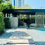 Cosy Seaview Two Bedrooms Nakula อพาร์ทเม้น Pattaya