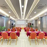 Vareena Palace Hotel 5*