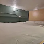 Hostel Glur Walking Street *