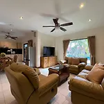 2-3br Huge Pool, Bbq, 300m-beach, 8 Mins To Walking Street Villa