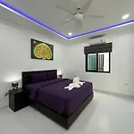 Thabali Pool 175 Nearby Walking Street * Pattaya