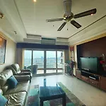 Oceanfront By View Talay 6 อพาร์ทเม้น Pattaya