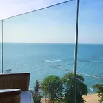 อพาร์ทเม้น Premium Oceanview