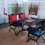 Swiss Food Restaurant And For Rent โรงแรม