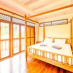 Bali Pool Villa, 5 Min To Walking Street & The Beaches * Pattaya