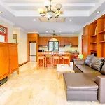 Bali Pool Villa, 5 Min To Walking Street & The Beaches Villa Pattaya