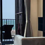 Pattaya Beach Sea View Rooftop Pool Resort