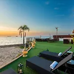 Villa Gala Beachfront