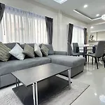 Godji Pool Villa Pattaya
