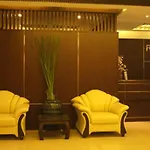 R-con 3* Pattaya