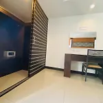 Tycoon By Goad Avadhess Hospitality 1km Walking Street โรงแรม