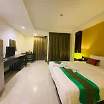 โรงแรม Tycoon By Goad Avadhess Hospitality 1km Walking Street Pattaya