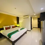 Tycoon By Goad Avadhess Hospitality 1km Walking Street โรงแรม 3*