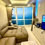 Luxsl Luxurystyleoflife 4 * Pattaya