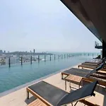 The Base Central Pattaya High Floor Sea View