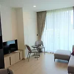อพาร์ทเม้น Edge Lux Pattaya