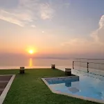 The Andromeda Seaview อพาร์ทเม้น
