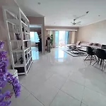 Wongamat Residence 2 Bedroom Sea View