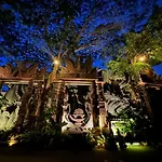K2 Xanadu Pool Resort 4*
