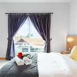 Relax Pool Near Walking Street,jacuzzi ,bbq 5bed 6bath House54 Pattaya