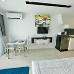 Chez In Ccr อพาร์ทเม้น Pattaya