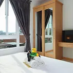 Relax Pool Near Walking Street,jacuzzi ,bbq 5bed 6bath House54 Villa Pattaya