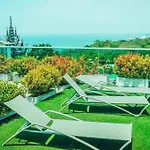 Apartments On The Beach In Club Royal Pattaya North