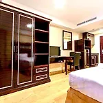 Land Royal Residence
