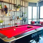 The Edge Seaview อพาร์ทเม้น *