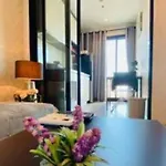 The Base Long Balcony King-bed With Infinity Pool & Free Netflix *