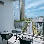 Base Huge 2bed King&queen With Infinity Pool & Free Netflix! * Pattaya