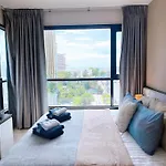 Apartment Base Huge 2bed King&queen With Infinity Pool & Free Netflix! Pattaya