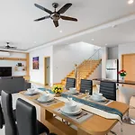 วิลล่า Relax Pool Near Walking Street,jacuzzi ,bbq 5bed 6bath House54