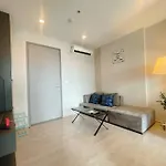 The Base Long Balcony King-bed With Infinity Pool & Free Netflix *