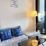 The Base Long Balcony King-bed With Infinity Pool & Free Netflix *