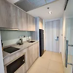 Sands Pratamnak อพาร์ทเม้น *