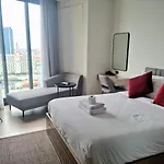 Edge Near Walking Street อพาร์ทเม้น *